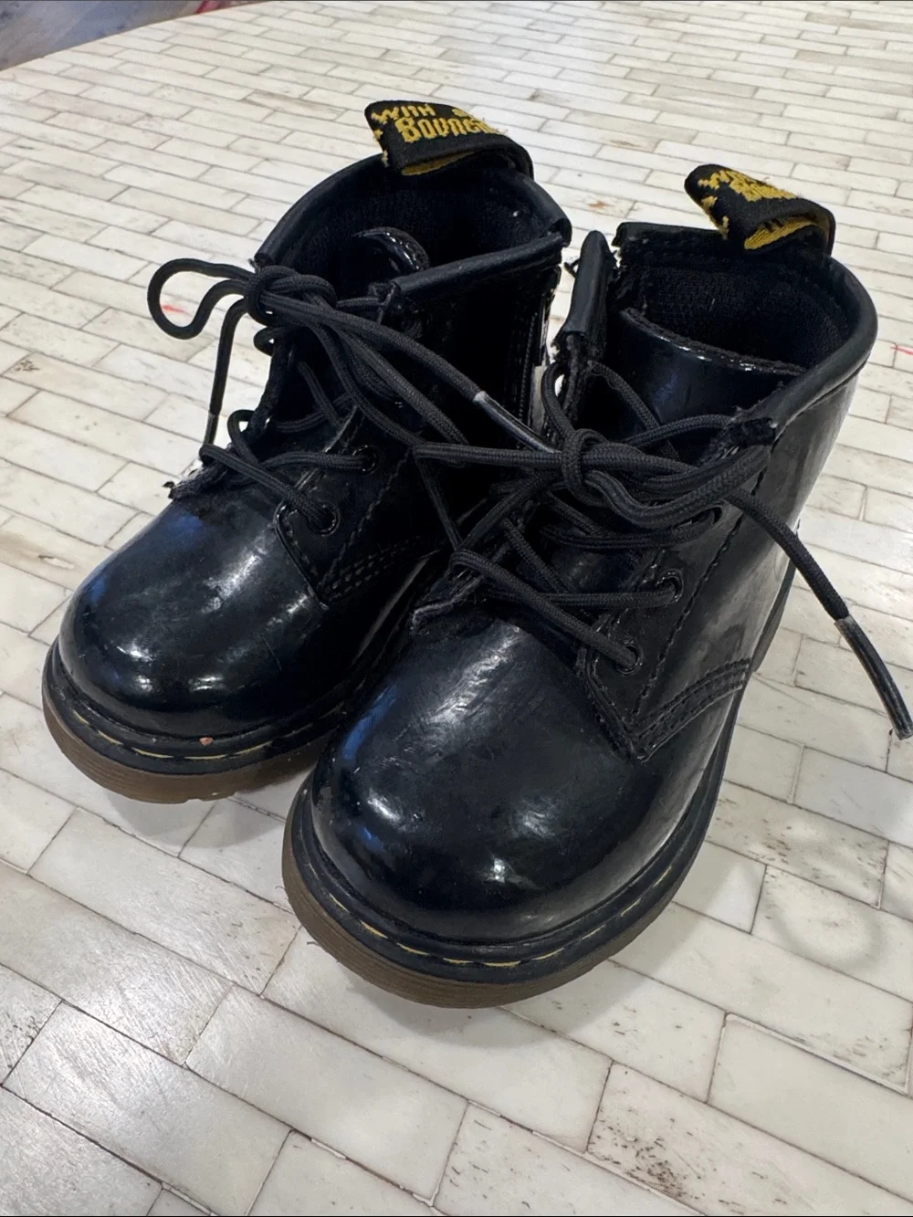 Dr. Martens Kids Black Lace-Up Patent Leather Boots